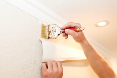 Pose de papier peint à Binges — revêtements muraux et toiles de verre